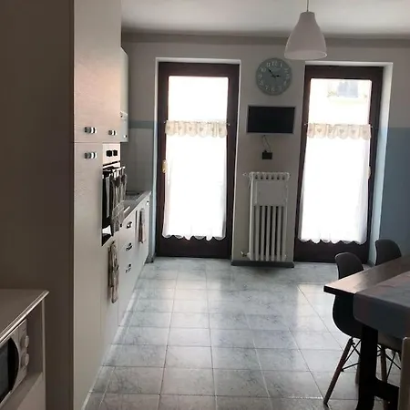Casa In Centro Self Check In Ferienhaus Domodossola